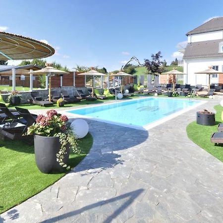 Vakantiehotel Der Brabander Winterberg Ngoại thất bức ảnh