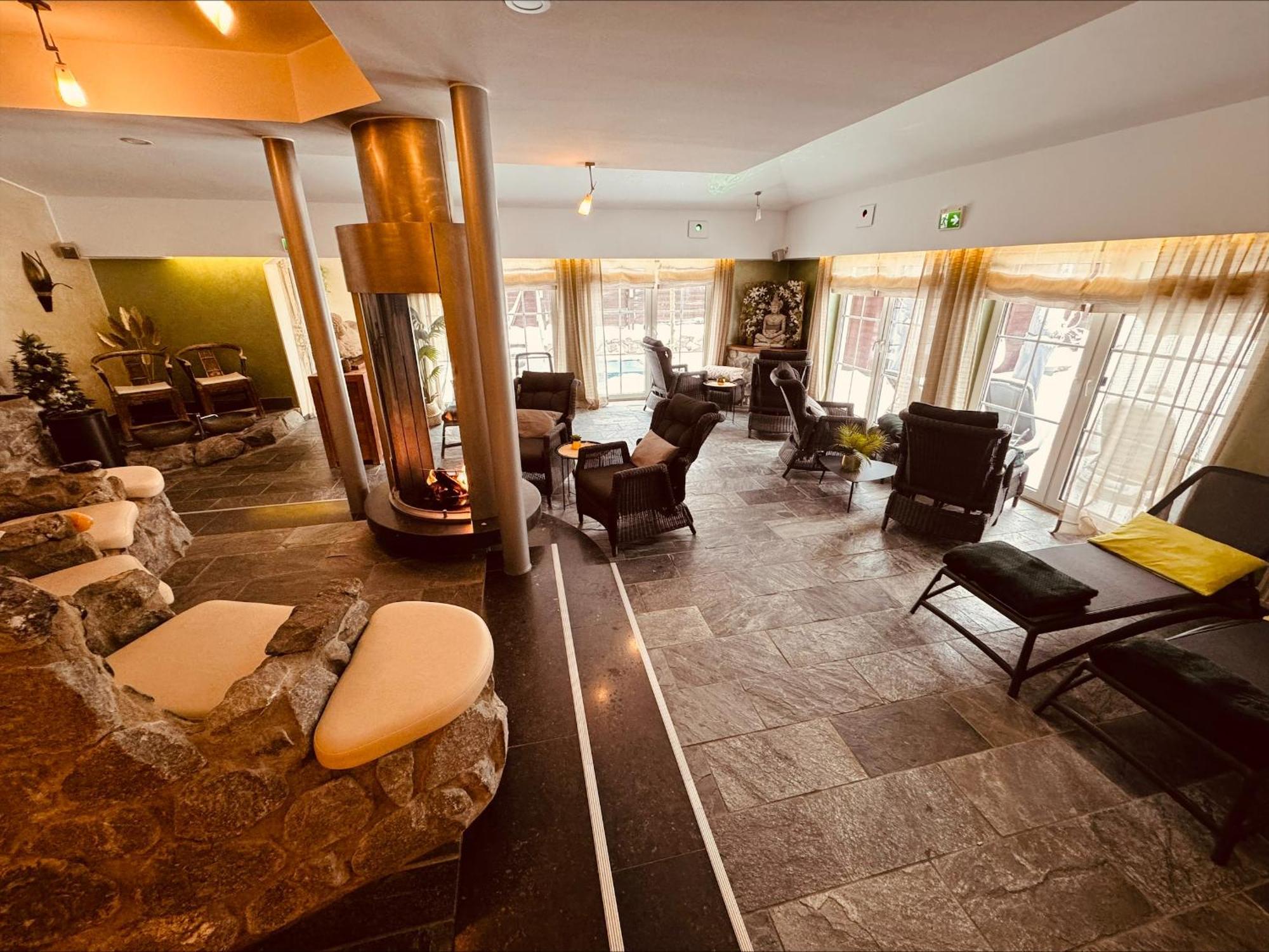 Vakantiehotel Der Brabander Winterberg Ngoại thất bức ảnh