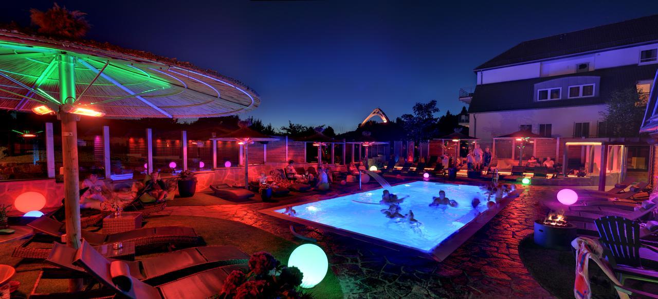 Vakantiehotel Der Brabander Winterberg Ngoại thất bức ảnh