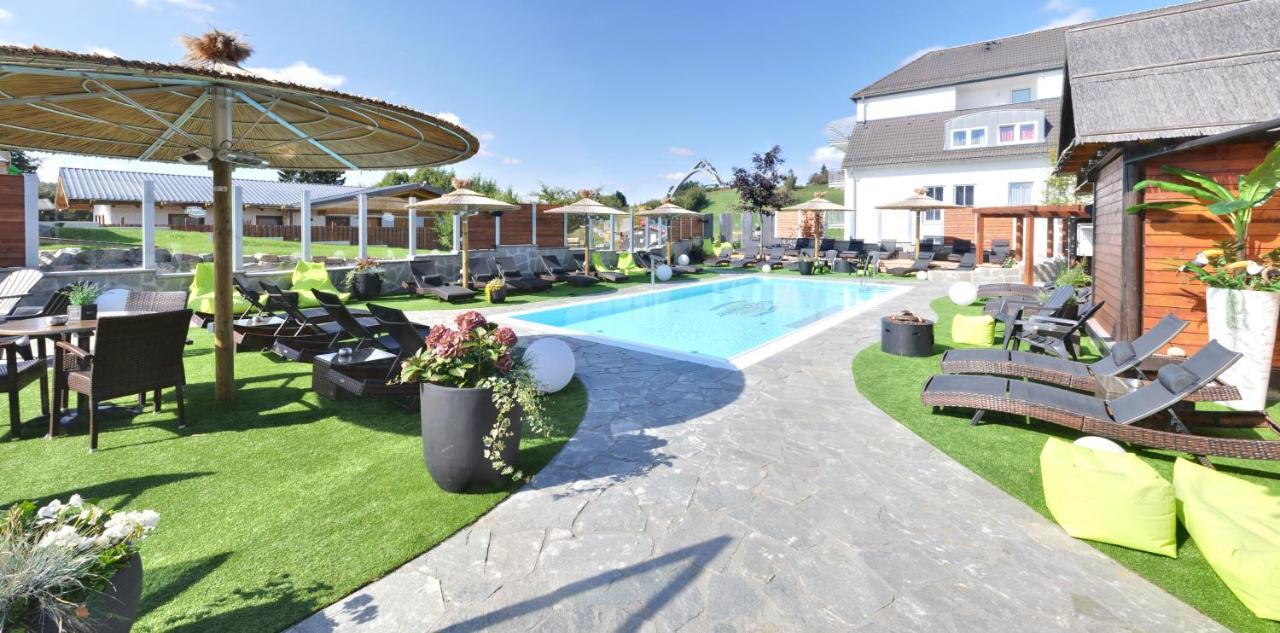 Vakantiehotel Der Brabander Winterberg Ngoại thất bức ảnh